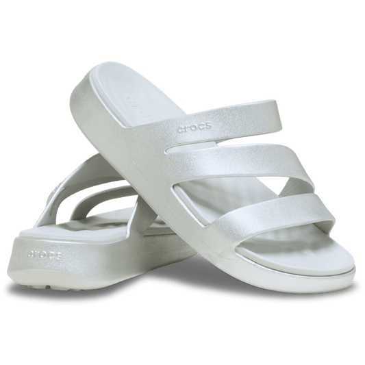 Getaway Strappy Metallic Sandal - US 7378