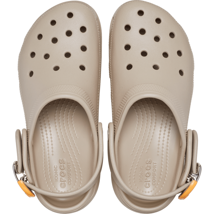 Classic Platform Dipped Buckle Clog - US 7469