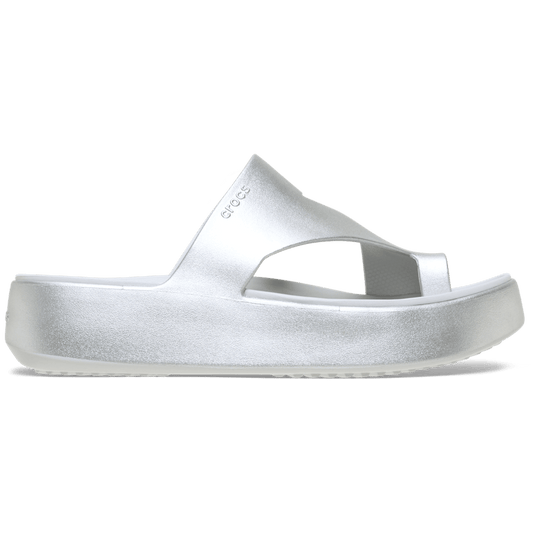 Getaway Platform Toe Loop Metallic Sandal - US 7223