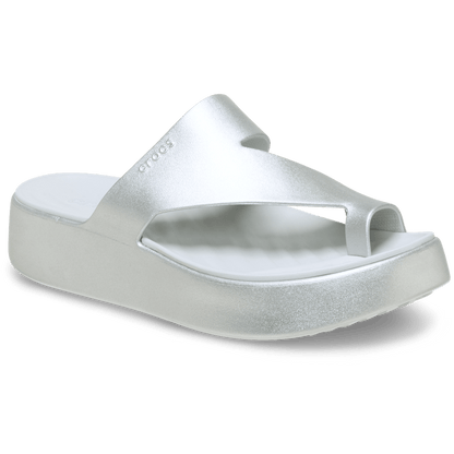 Getaway Platform Toe Loop Metallic Sandal - US 7223