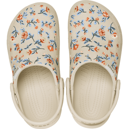 Classic Crafted Floral Clog - US 2710