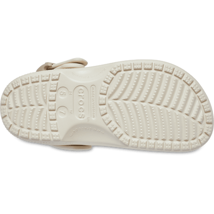 Classic Enamel Buckle Clog - US 3645