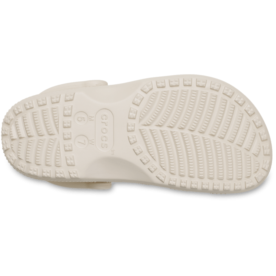 Classic Hearts Cut Out Clog - US 5527
