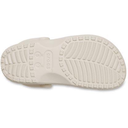 Classic Hearts Cut Out Clog - US 5527